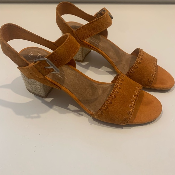 TOMS Rosa Sandal Saffron Suede Women’s size 7 - Picture 1 of 5